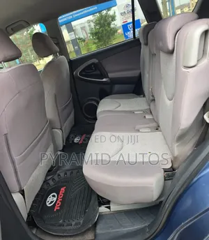 Toyota RAV4 2008 Blue