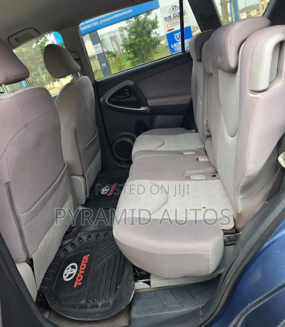 Toyota RAV4 2008 Blue