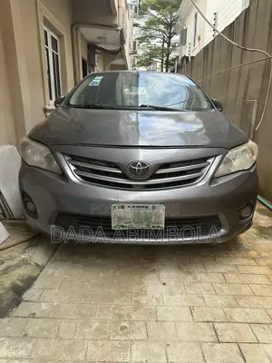 Toyota Corolla LE 4dr Sedan (1.8L 4cyl 4A) 2010 Gray