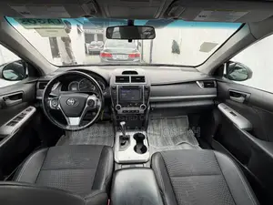 Toyota Camry SE 4dr Sedan (2.5L 4cyl 6A) 2014 Black