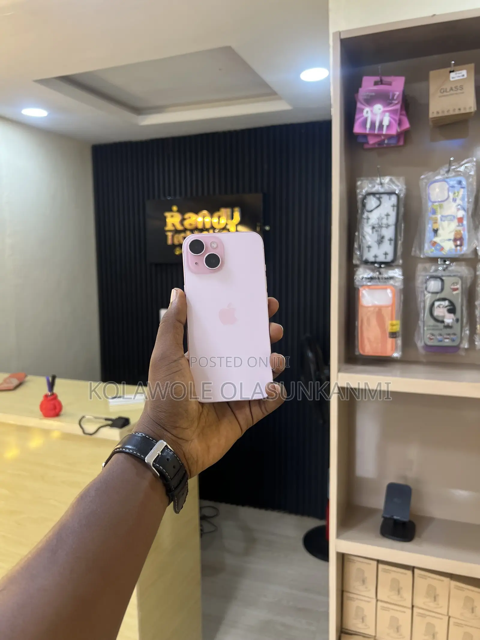 Apple iPhone 15 128 GB Pink