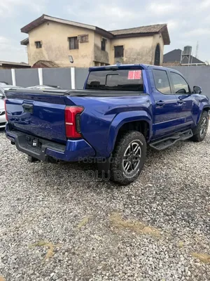Toyota Tacoma Limited Double Cab 4WD 5.0 ft. SB 2025 Blue