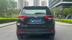 Toyota Highlander L 2021 Black