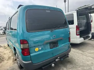 Toyota HiAce 2008 Blue