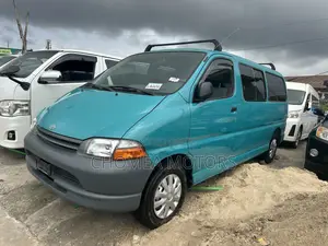 Toyota HiAce 2008 Blue