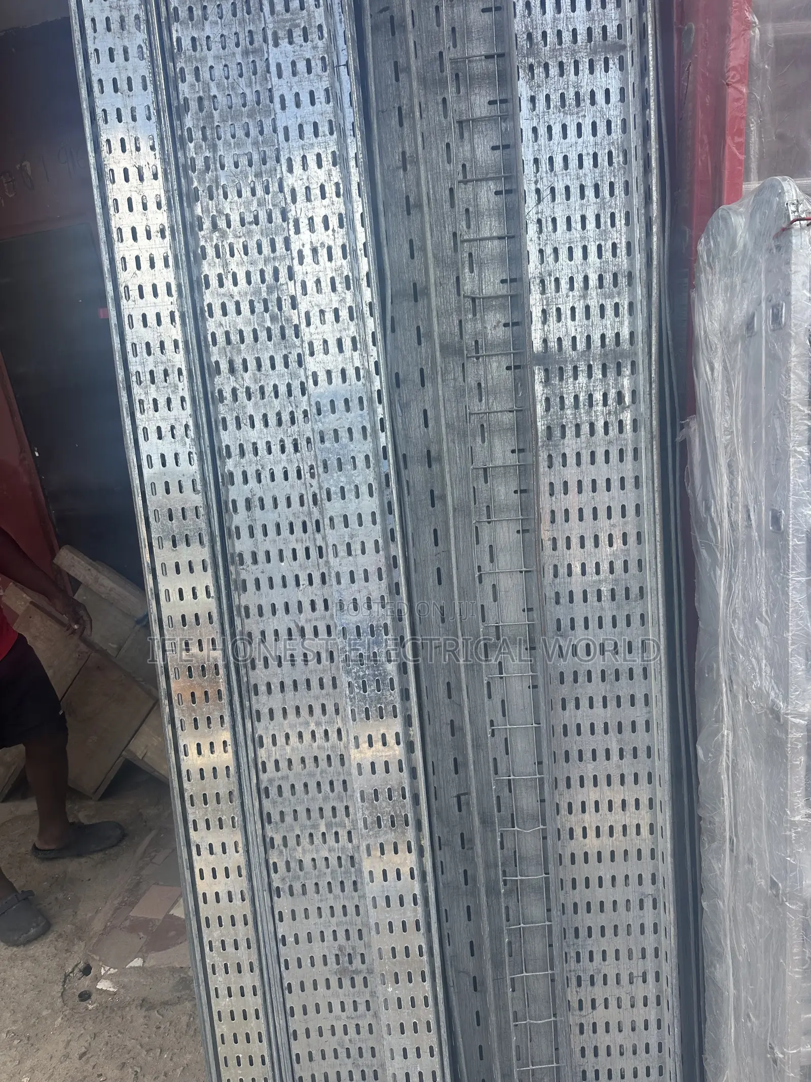 300 by 100 Cable Tray