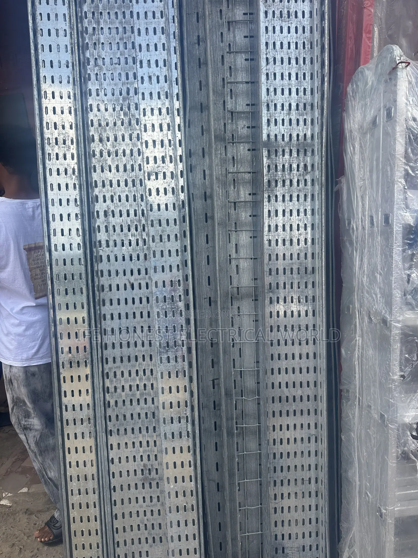 300 by 100 Cable Tray