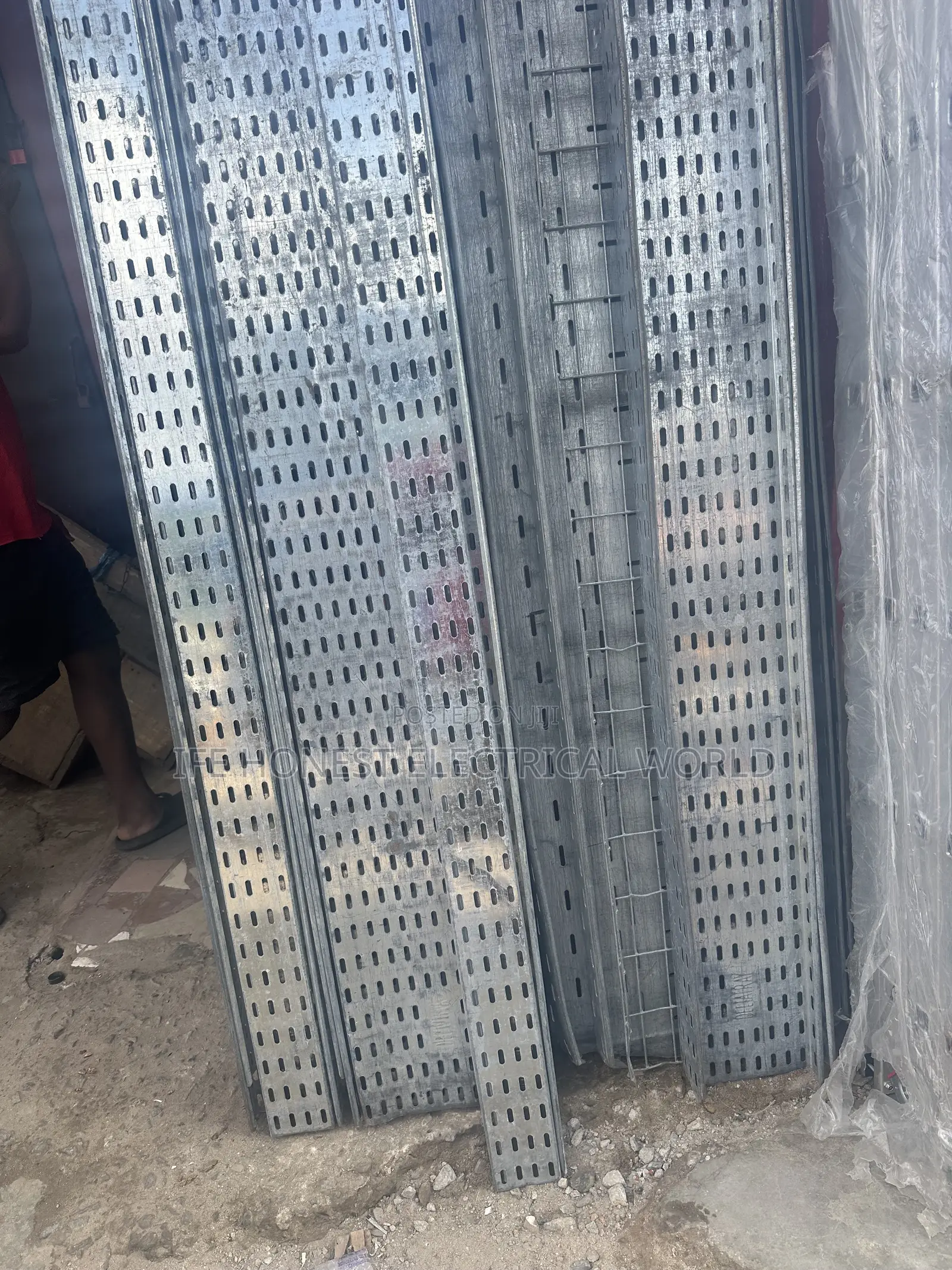 300 by 100 Cable Tray
