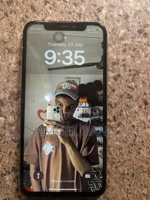 Apple iPhone X 64 GB White
