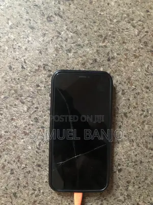 Apple iPhone X 64 GB White