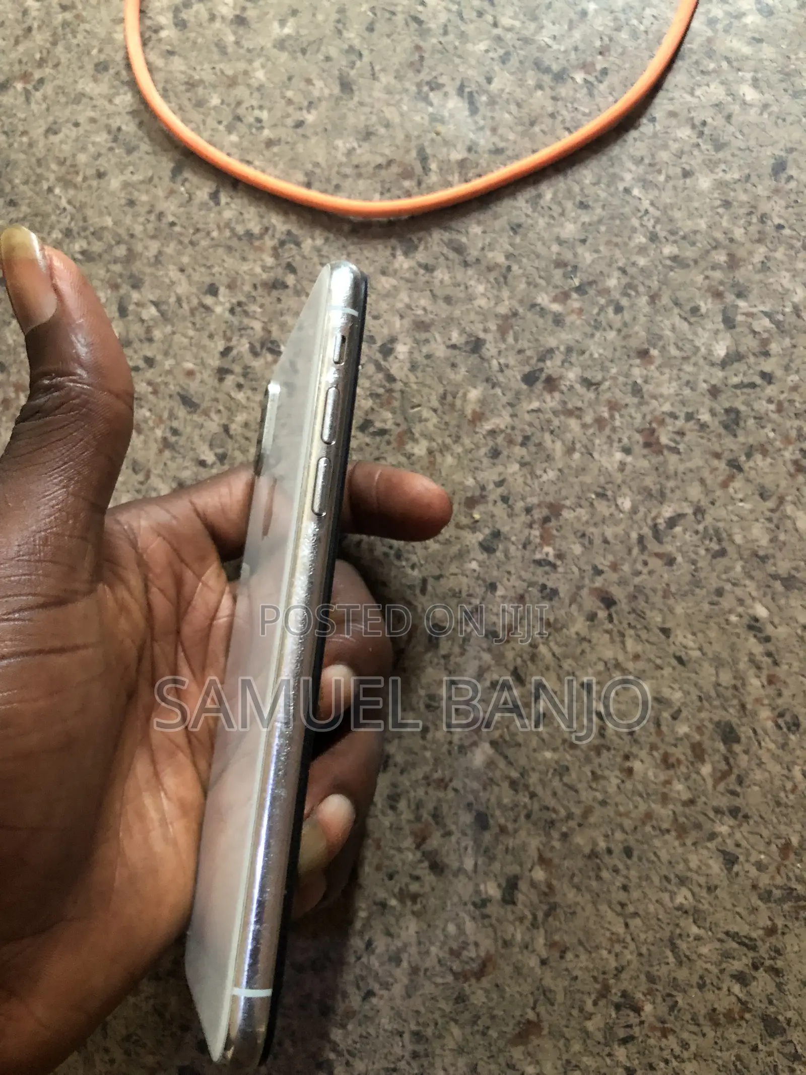 Apple iPhone X 64 GB White