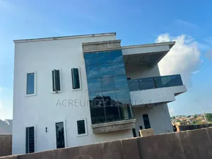 3bdrm Duplex in Oyo London for sale