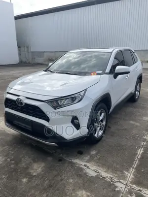 Toyota RAV4 2023 White