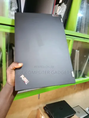 Laptop Lenovo ThinkPad P15s 32GB Intel Core i7 SSD 512GB