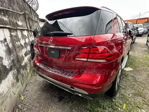 Mercedes-Benz GLE-Class 2016 Red