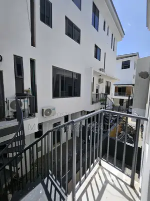 4bdrm Townhouse / Terrace in Ikoyi for rent