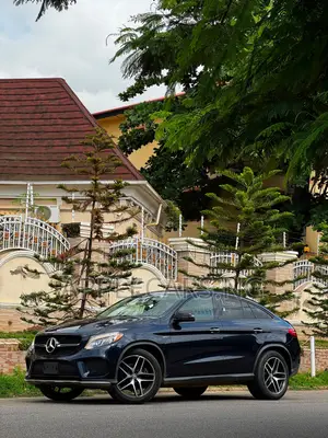 Mercedes-Benz GLE-Class 2016 Black