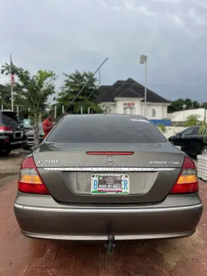 Mercedes-Benz E200 2003 Brown