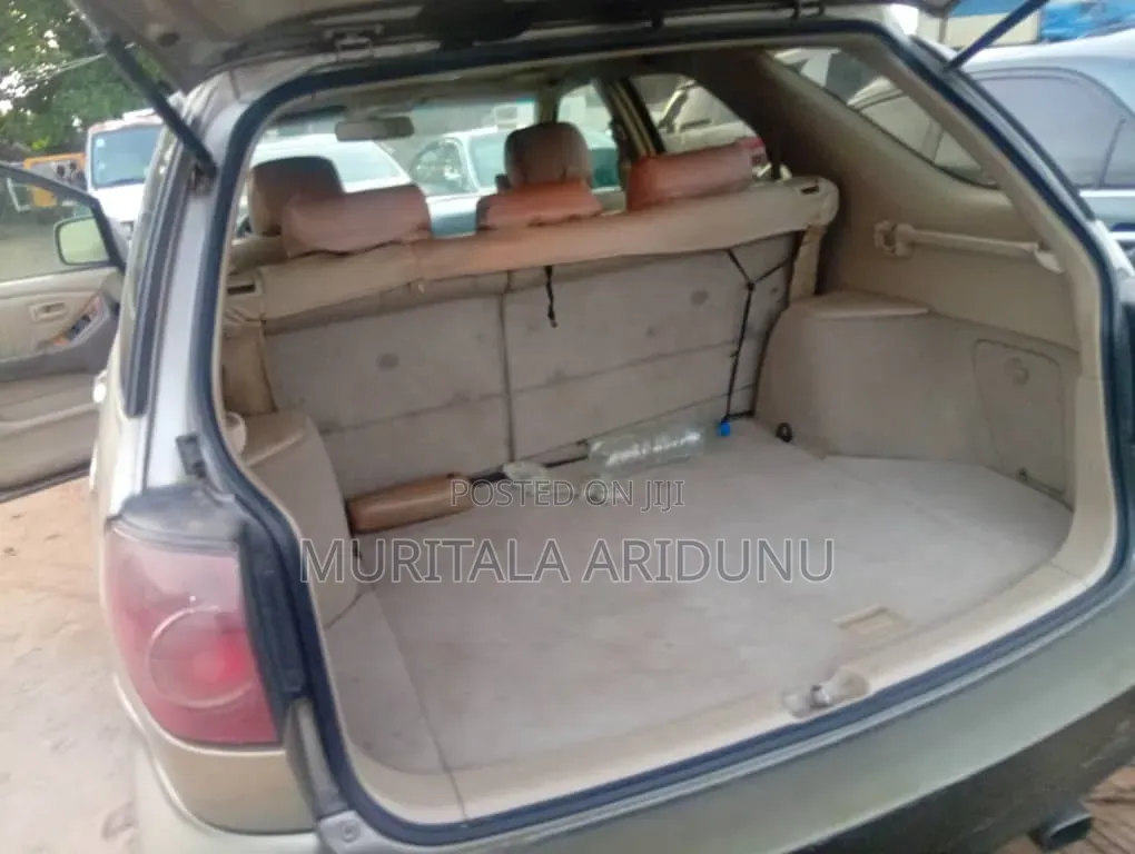 Lexus RX 300 2001 Gold