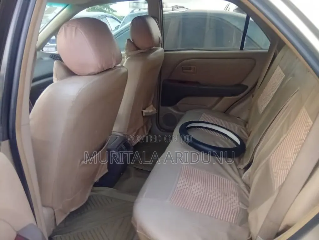 Lexus RX 300 2001 Gold