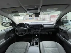 Toyota Tacoma 2022 Silver