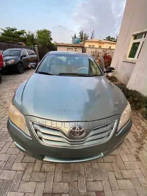 Toyota Camry 2010 Green