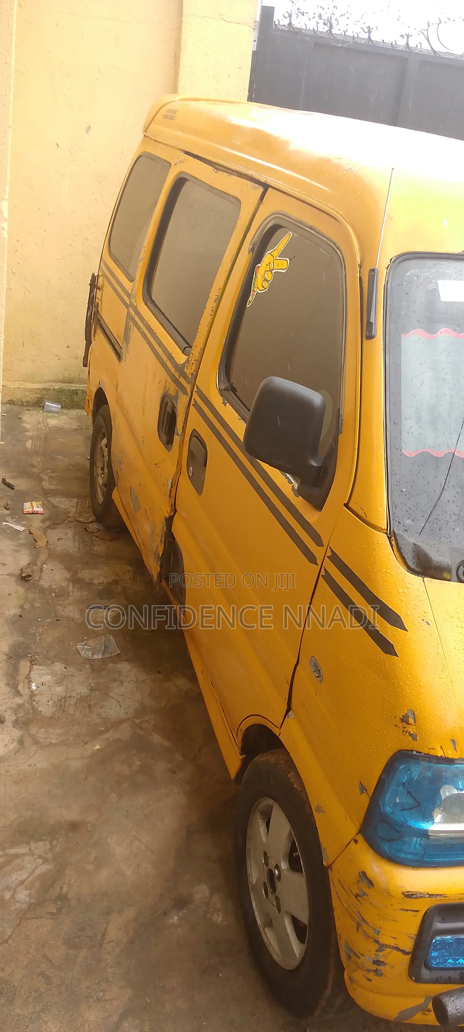 Suzuki APV Minibus 2021 Yellow