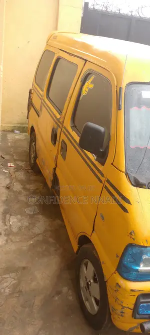 Suzuki APV Minibus 2021 Yellow