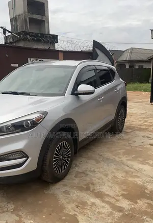 Hyundai Tucson Sport AWD 2016 Silver