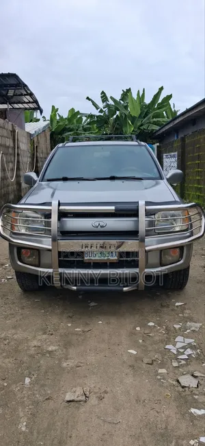 Infiniti QX4 2002 Silver
