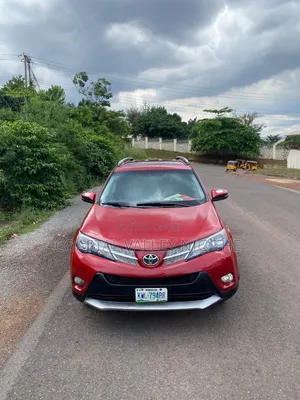 Toyota RAV4 2015 Red