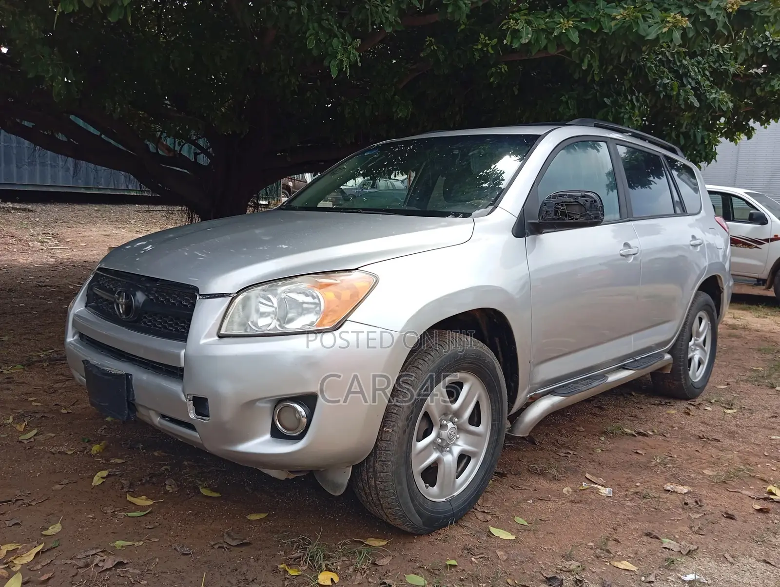 Toyota RAV4 2011 Silver