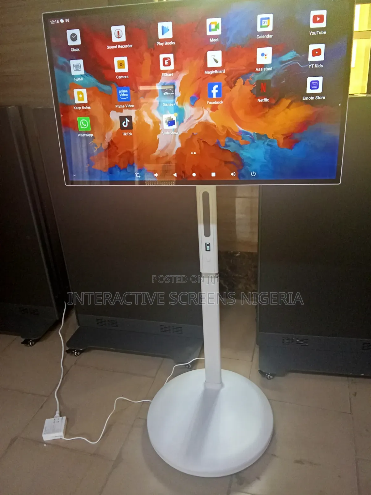 32 Inches Rotating Interactive