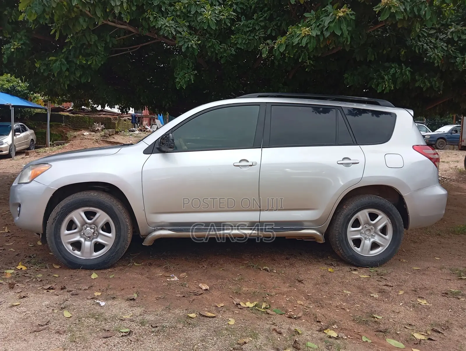 Toyota RAV4 2011 Silver