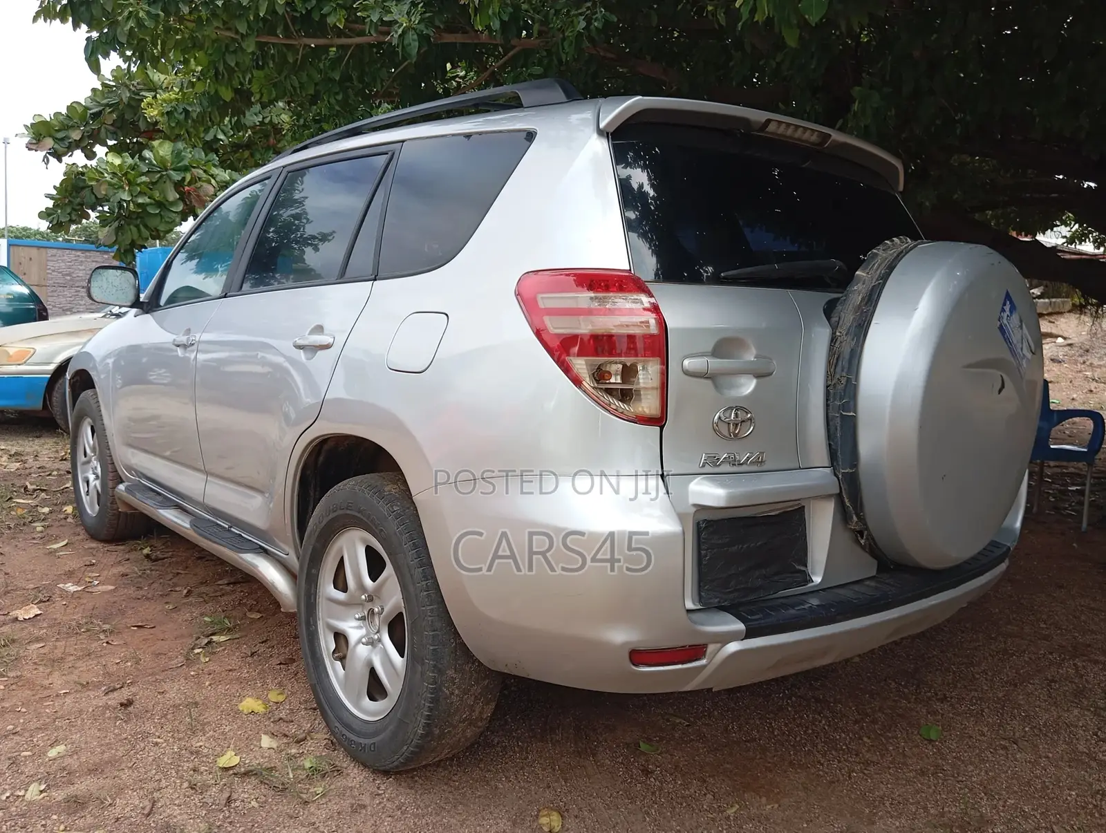 Toyota RAV4 2011 Silver