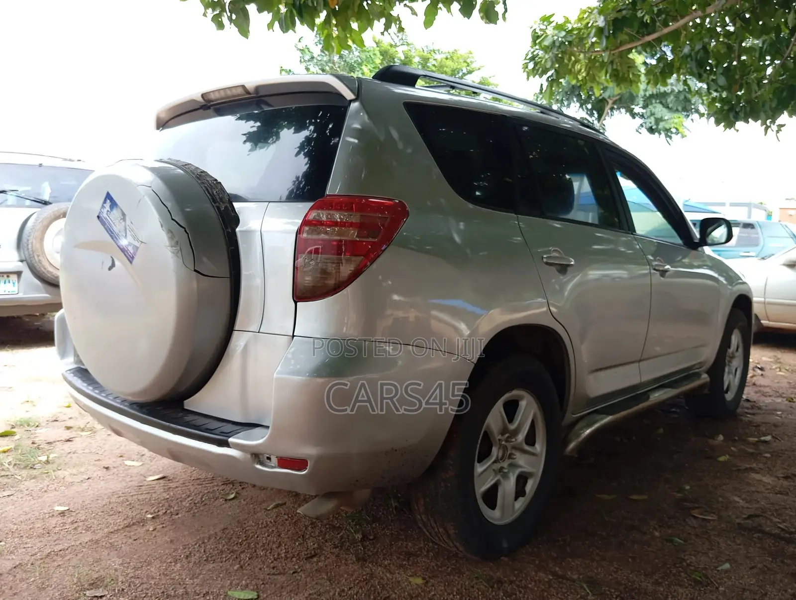 Toyota RAV4 2011 Silver