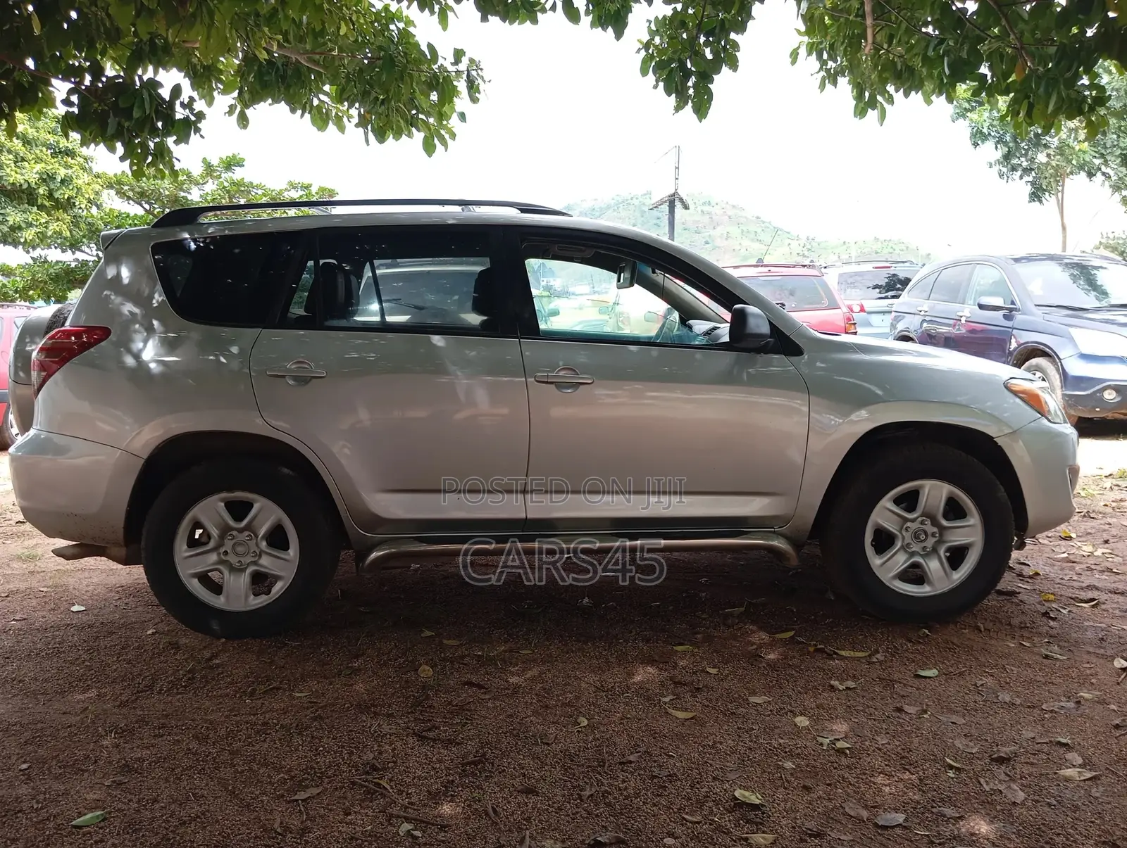 Toyota RAV4 2011 Silver