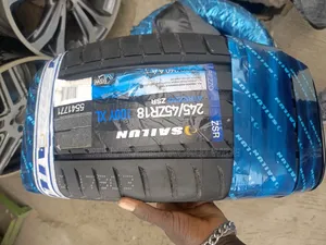 245/45r18 Suitable for Toyota Avalon 2014 Strong Lasting for Ur Safety