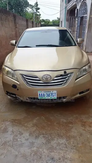 Toyota Camry 2008 Gold
