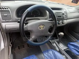 Toyota Camry 2004 Silver