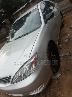 Toyota Camry 2004 Silver