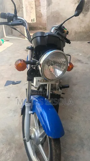 TVS HLX Plus ES 2023 Blue