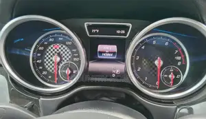 Mercedes-Benz GLE-Class 2016 Off white