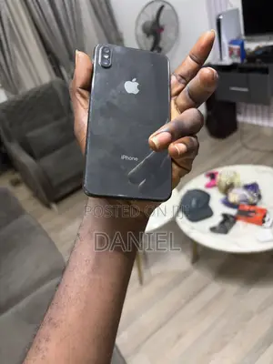 Apple iPhone XS Max 64 GB Black
