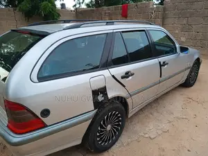 Mercedes-Benz C180 2002 Silver