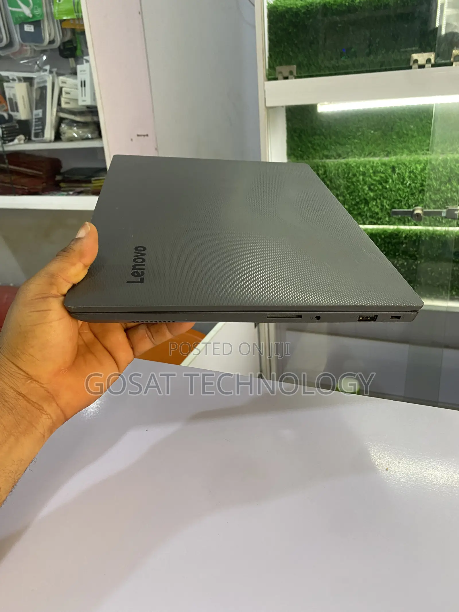 Laptop Lenovo V130 8GB Intel Core i5 SSD 256GB
