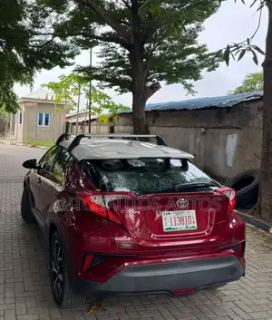 Toyota C-HR 2018 Red