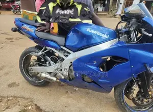 Kawasaki Ninja ZX6R 2008 Blue