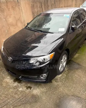 Toyota Camry SE 4dr Sedan (2.5L 4cyl 6A) 2012 Black