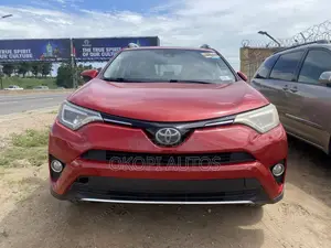 Toyota RAV4 2016 Red